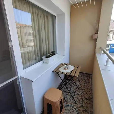 Serkyovi Lejlighed